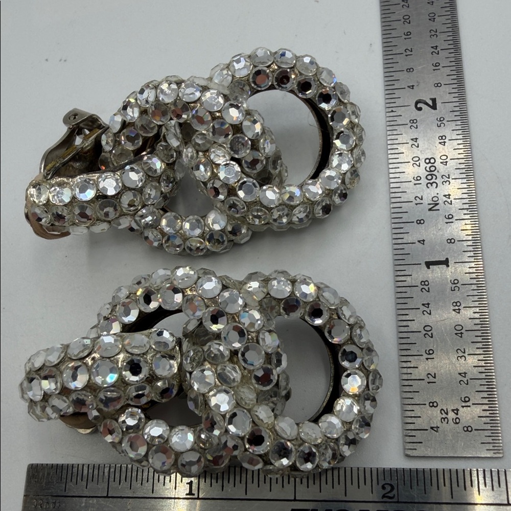 Crystal-Embellished Interlocking Dangling Hoop St… - image 6